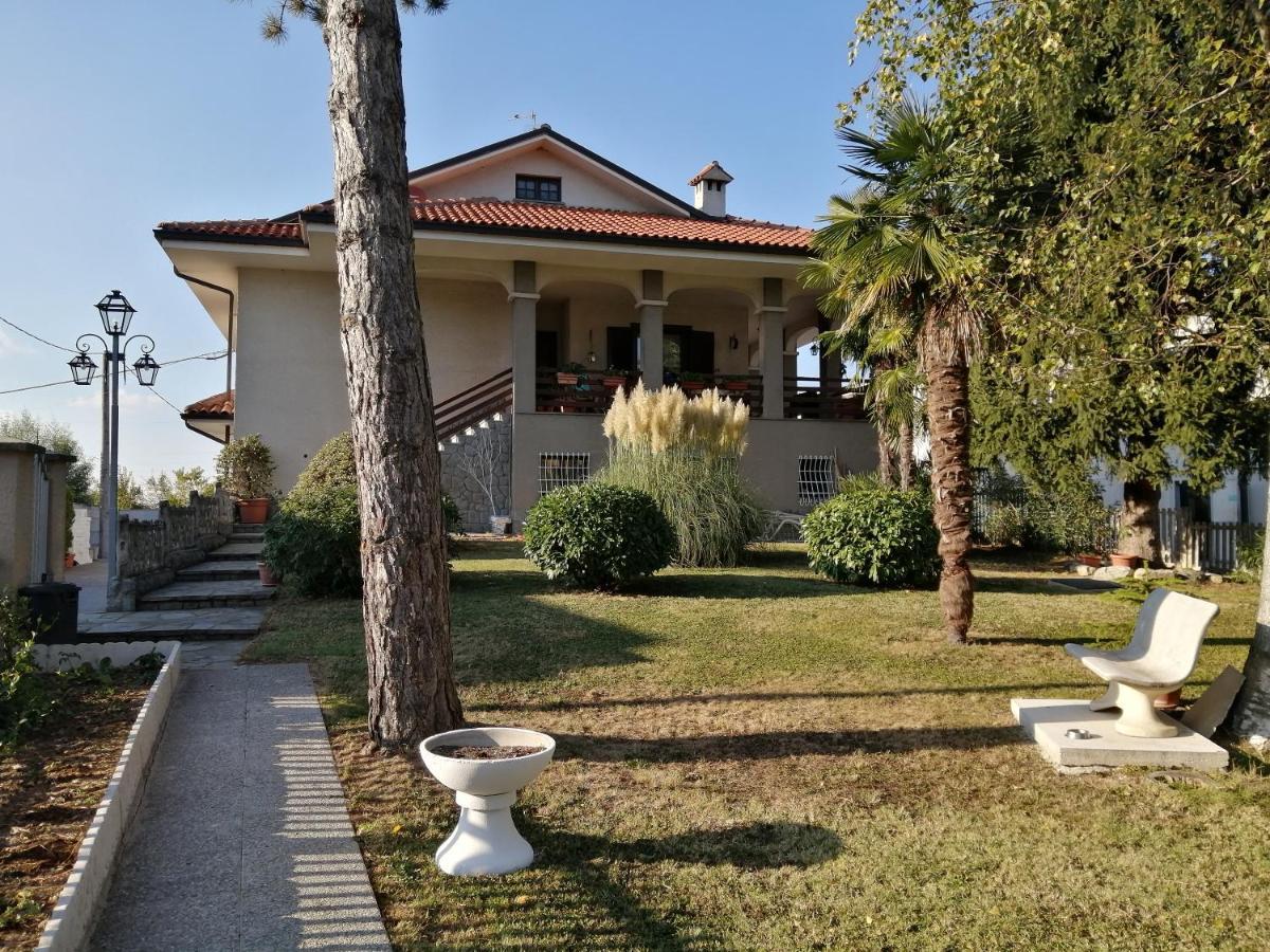 Amo' Le Langhe Bed and Breakfast Narzole Εξωτερικό φωτογραφία