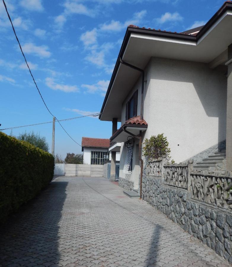 Amo' Le Langhe Bed and Breakfast Narzole Εξωτερικό φωτογραφία
