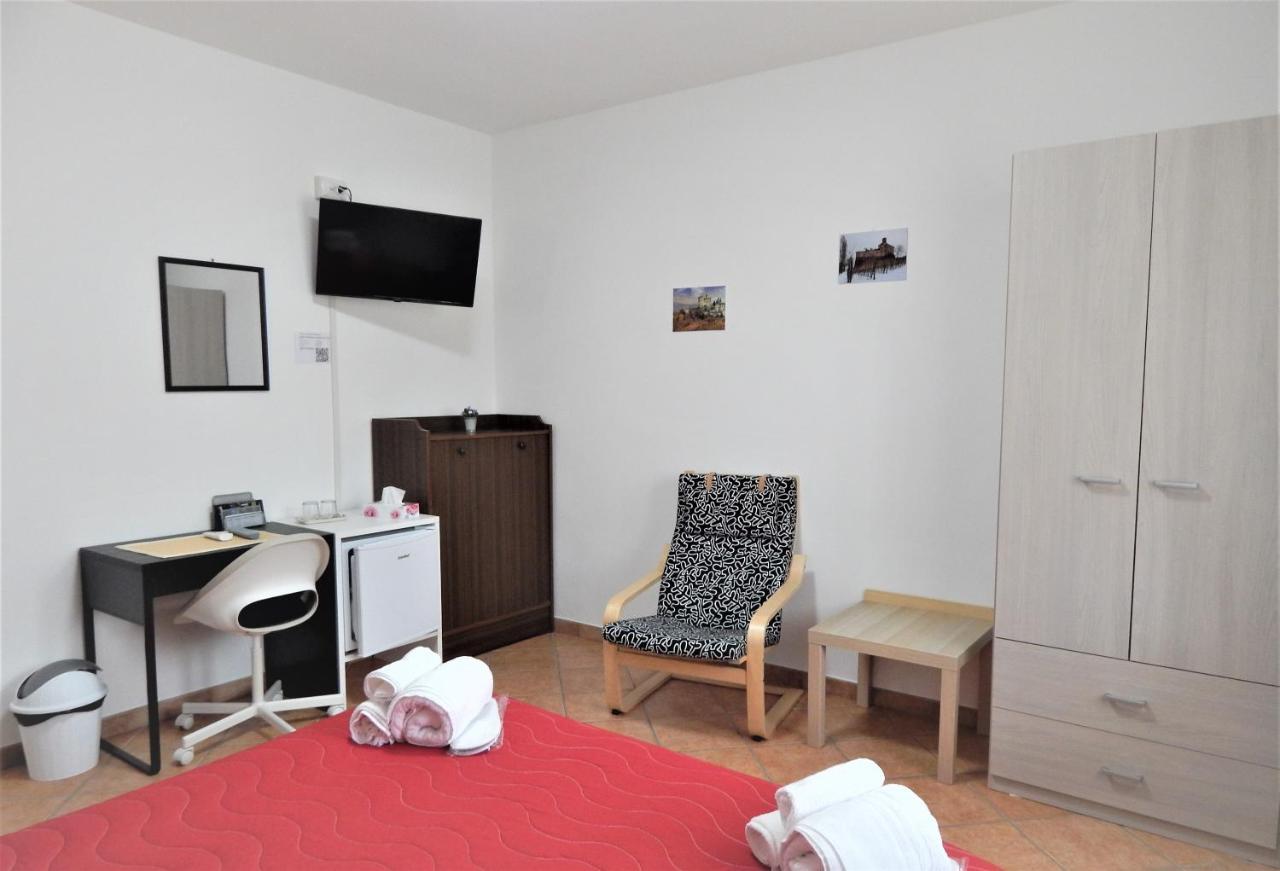 Amo' Le Langhe Bed and Breakfast Narzole Εξωτερικό φωτογραφία