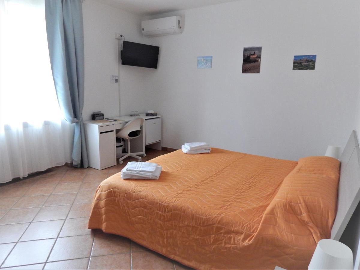 Amo' Le Langhe Bed and Breakfast Narzole Εξωτερικό φωτογραφία